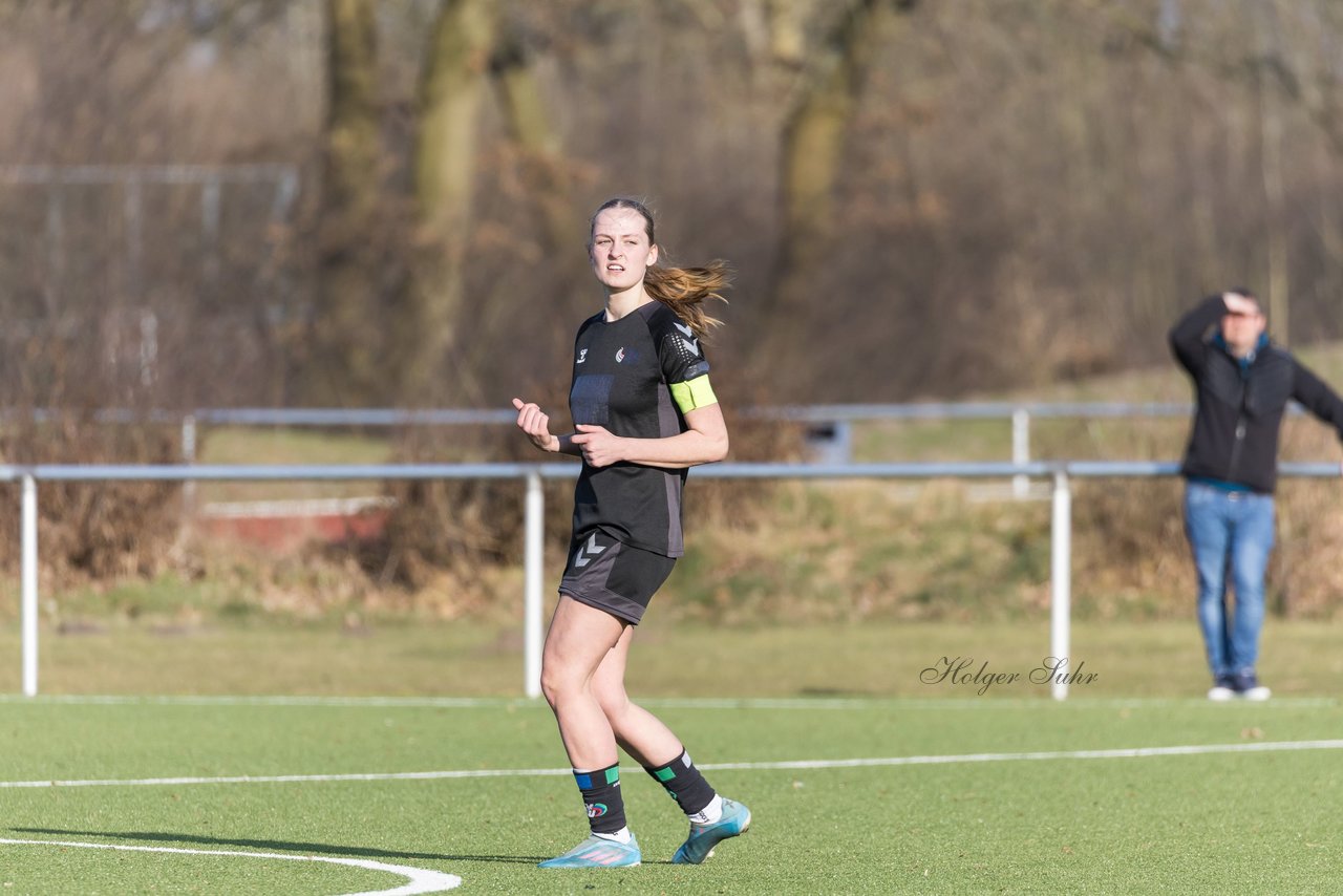 Bild 181 - wBJ SV Wahlstedt - SV Henstedt Ulzburg : Ergebnis: 0:1